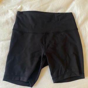Lululemon align high rise short 8” sz 8 black